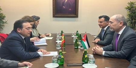 الأردن يشيد بقرار إسبانيا الاعتراف بالدولة الفلسطينية قريبا