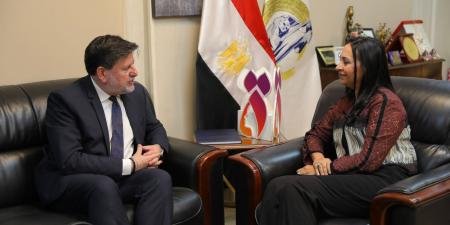 مايا مرسي و رئيس منظمة التعاون الاقتصادي والتنمية يبحثان التعاون